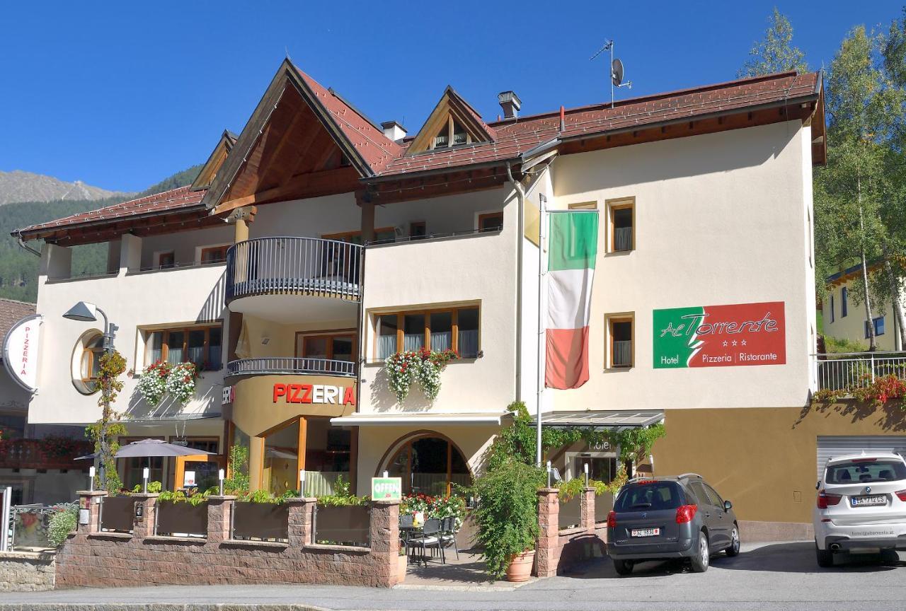 Hotel Al Torrente 湖城 外观 照片