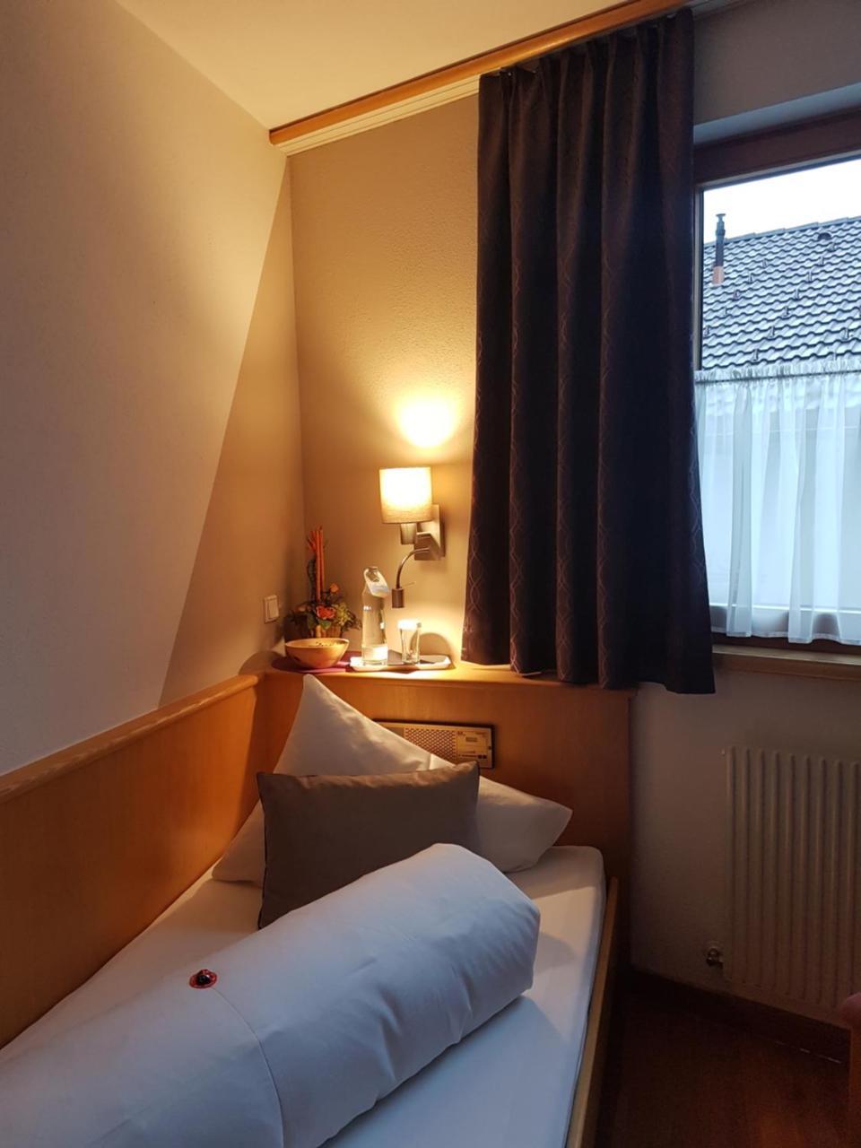 Hotel Al Torrente 湖城 外观 照片